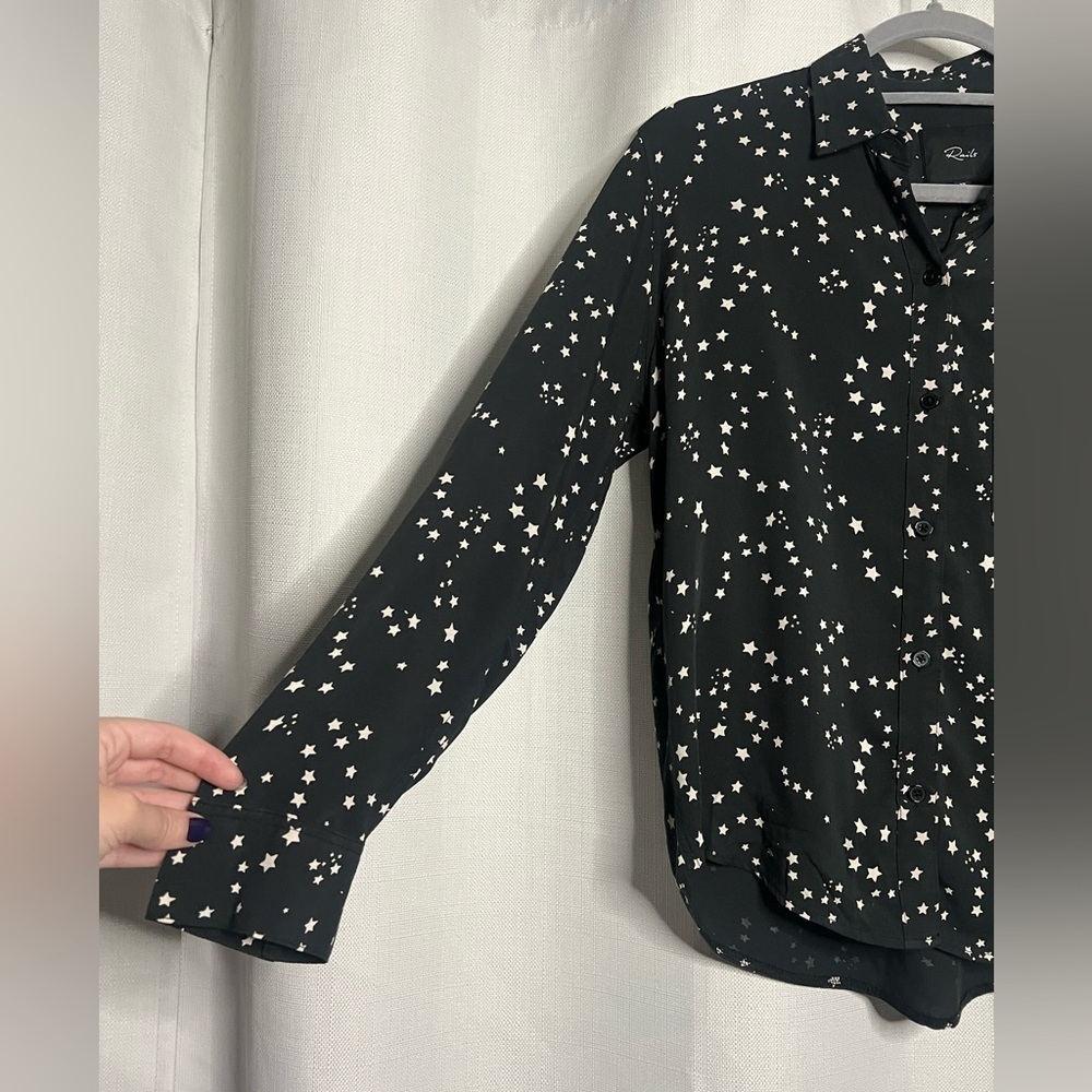 Rails Black and White Star Constellation Button Front Top XS - Picture 7 of 9